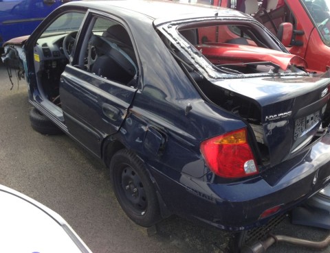 Hyundai Accent 1.4i 63kW - jen díly