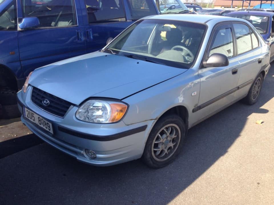 Hyundai Accent 1