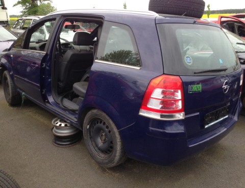 Opel Zafira 1