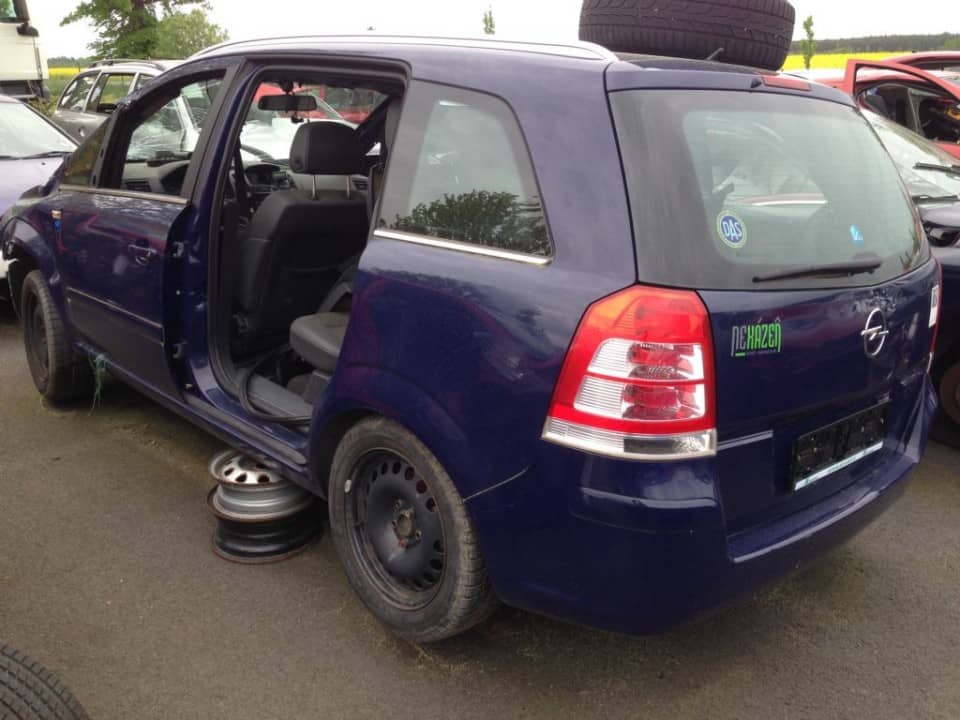 Opel Zafira 1