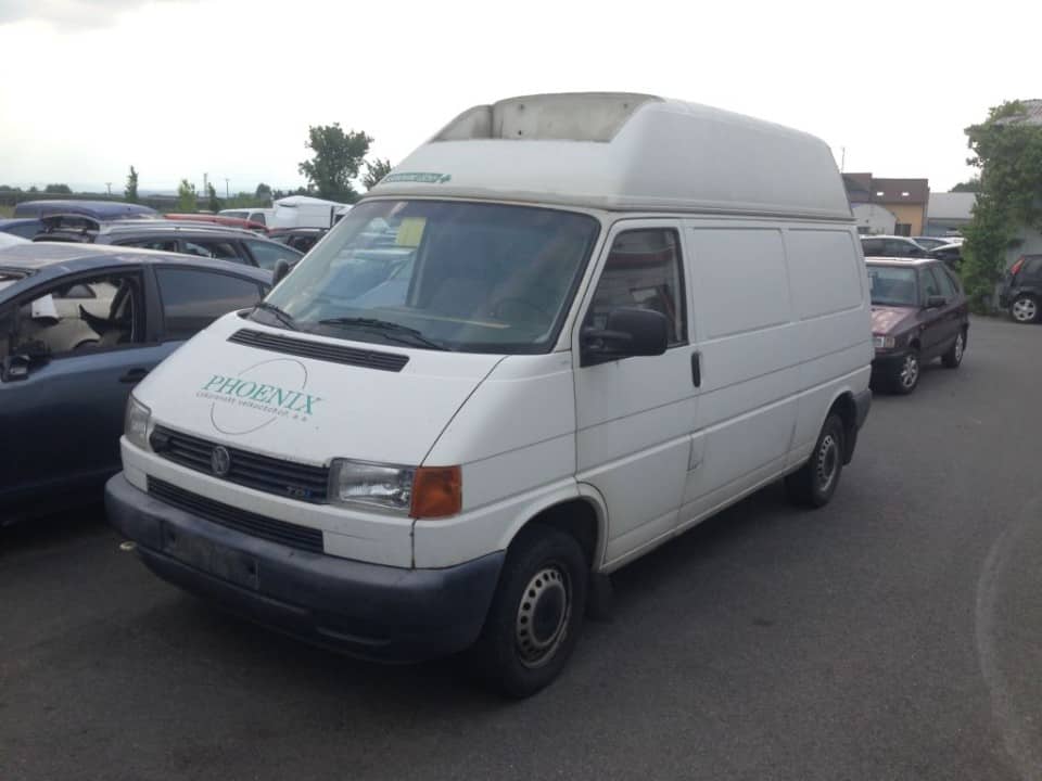 Volkswagen Transporter 1