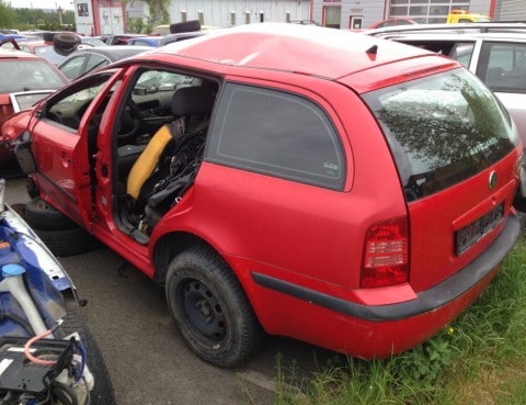 Škoda Octavia 1.6 MPI pouze díly CZ doklady