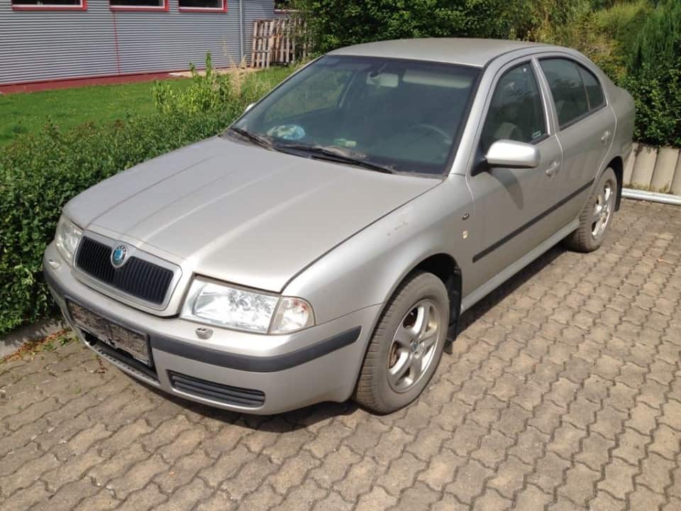 Škoda Octavia 1