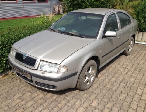 Škoda Octavia 1