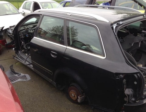 Audi A4 2.5tdi automat - BEZ TP