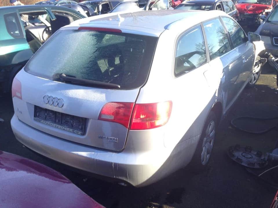 Audi S6 5.2 V10 - 320KW - BEZ TP