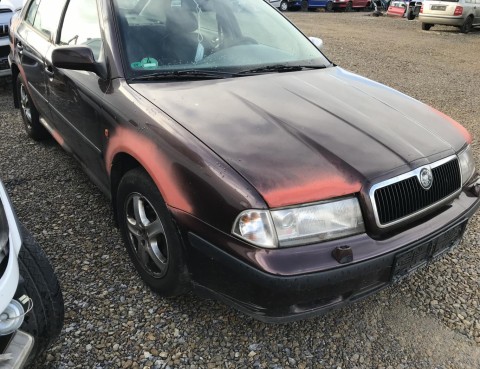 Škoda Octavia 1