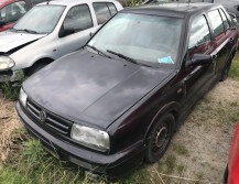Volkswagen Vento 1