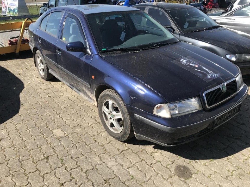 Škoda Octavia 1